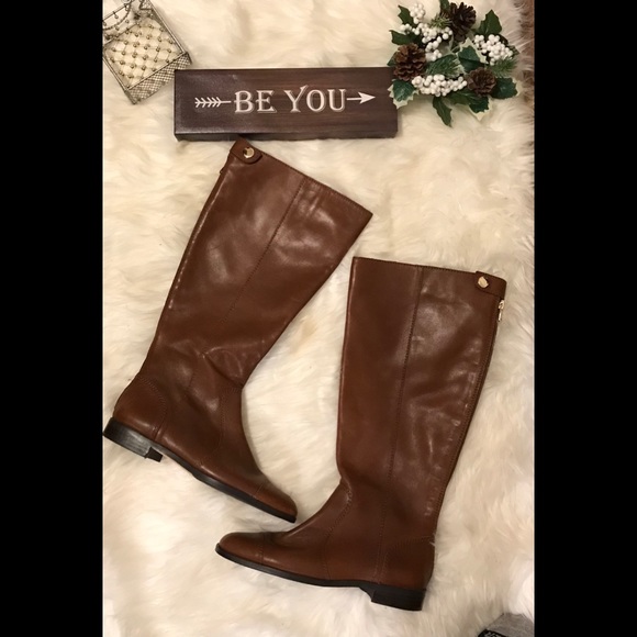 🔥Ann Taylor brown tall boots w/back zipper&gold🔥 - Picture 1 of 6